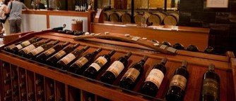 PRIVATE TOUR & TASTING