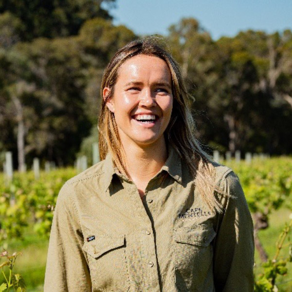 Link to Annabel Angland - Viticulturist