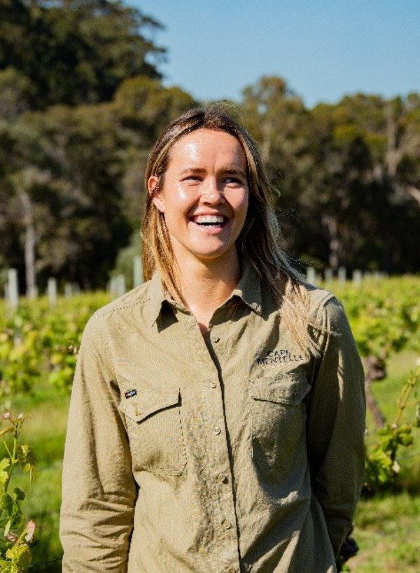 ANNABEL ANGLAND Viticulturist